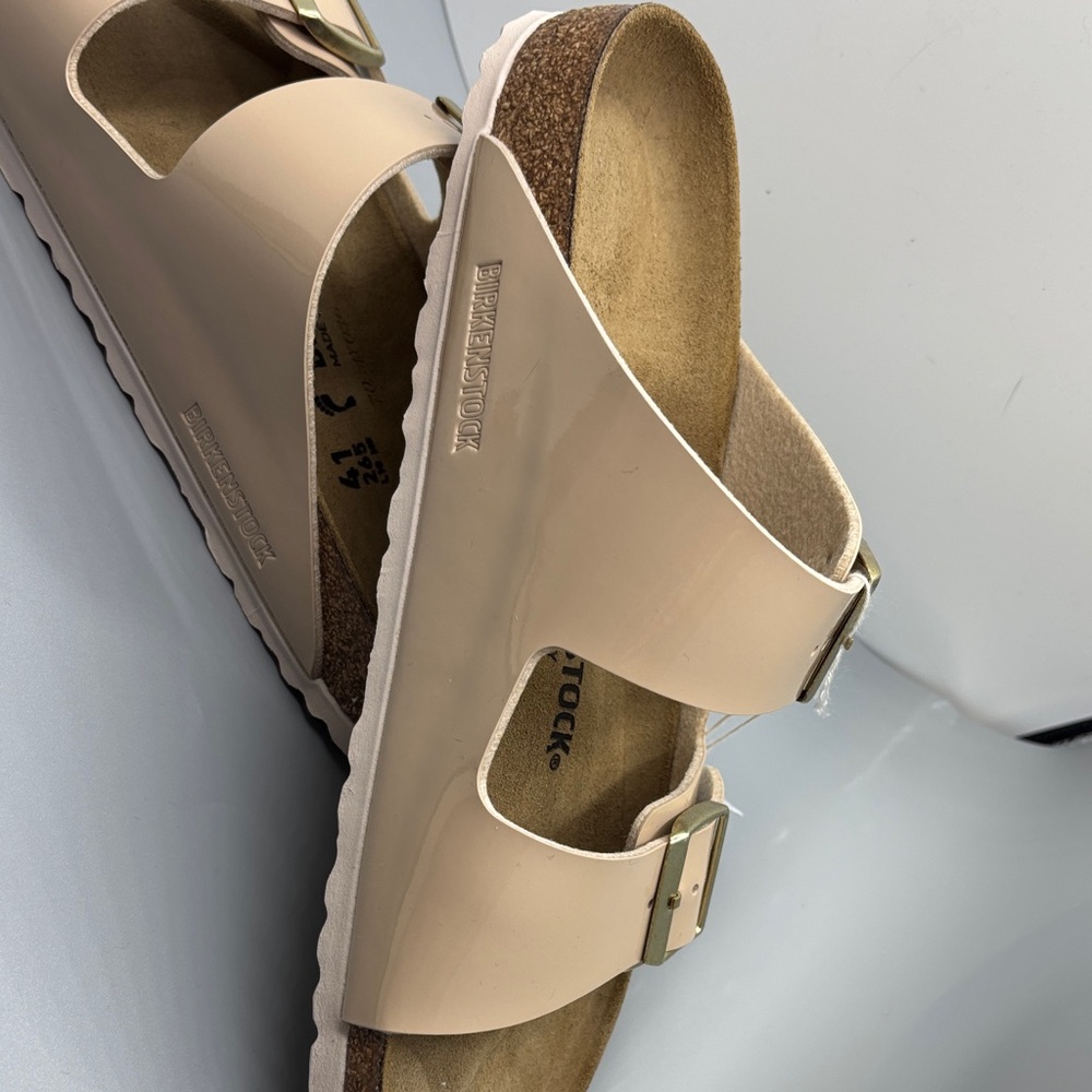 NWT BIRKENSTOCK Arizona Patent Sand Sandals - Picture 6 of 8